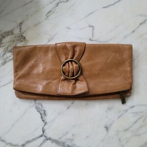 HOBO International Madeline Clutch in Vintage Luggage Tan Leather 11 x 5.5